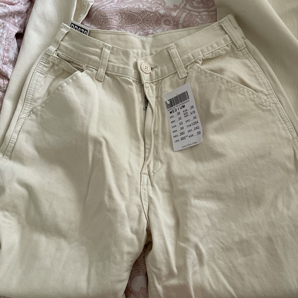 Brandy Melville Tammy Cargo Pants - Picture 1 of 3